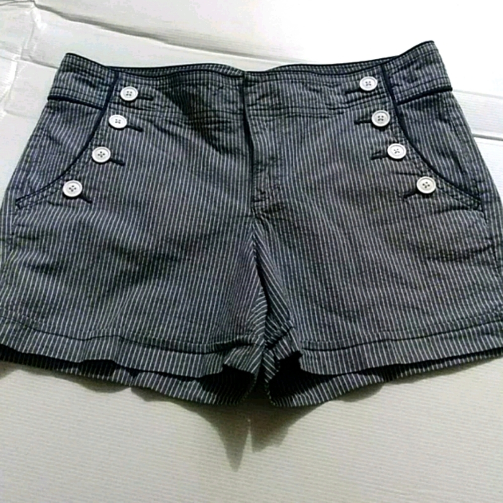Tommy Hilfiger Shorts Size 8